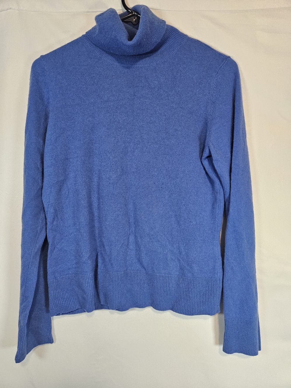 Vintage 70s/80s Bloomingdale's Blue Women's Cashmere Turtleneck Sweater